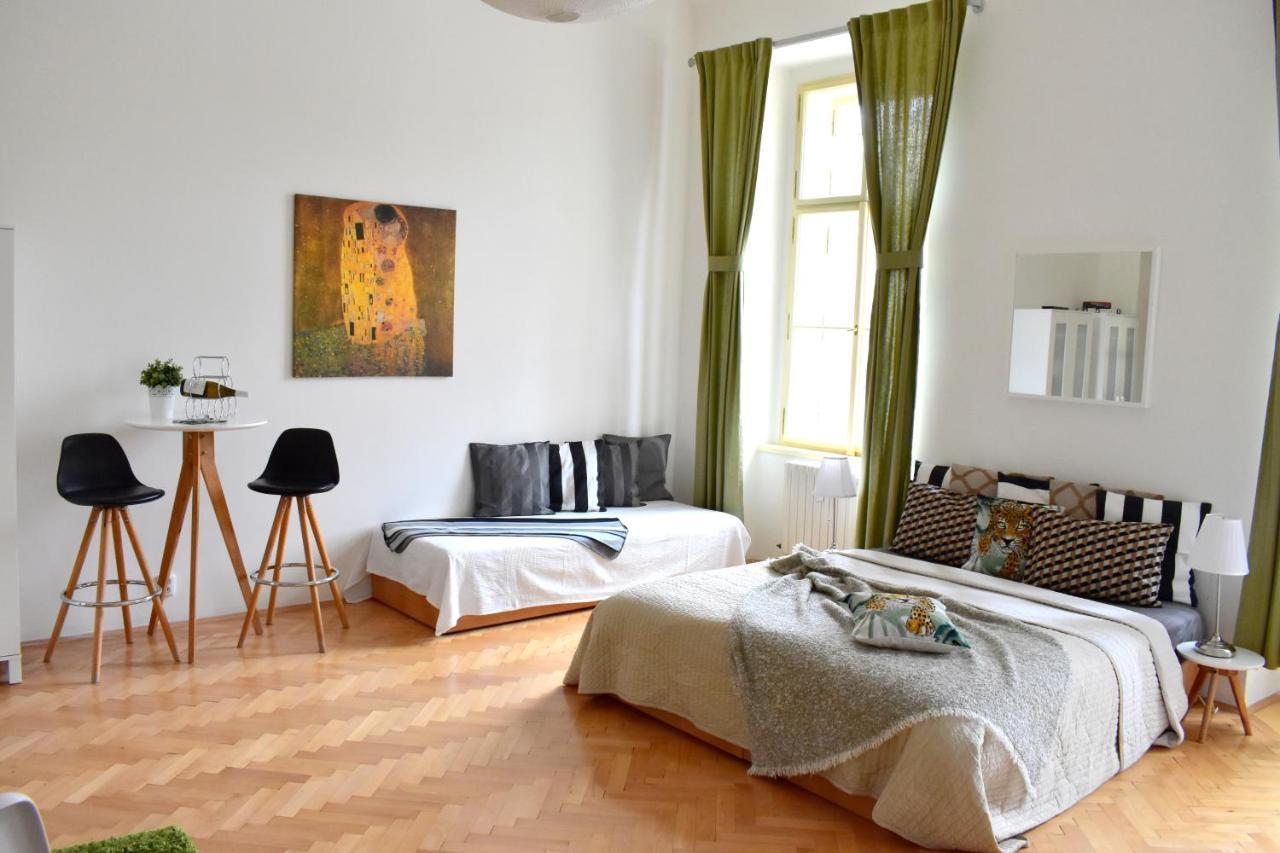Wellness Apartments Florenc Praga Zewnętrze zdjęcie