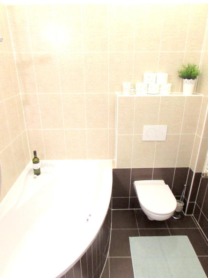 Wellness Apartments Florenc Praga Zewnętrze zdjęcie